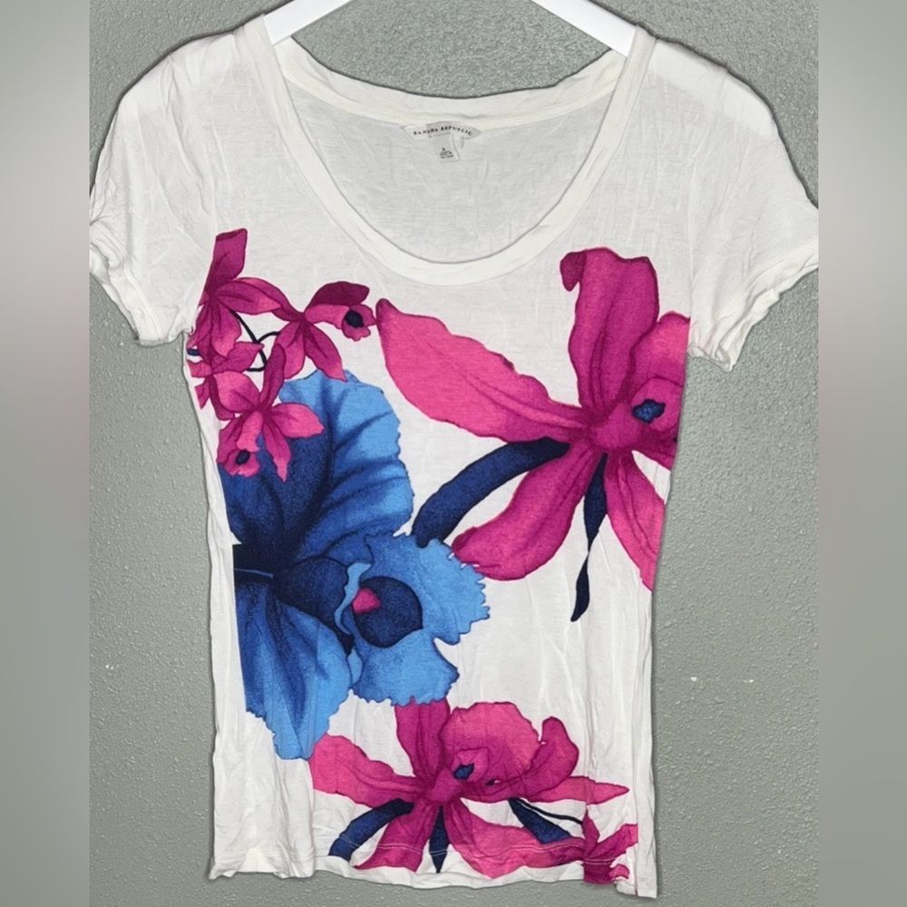 Banana Republic Silky Stretchy Floral Top Size Small